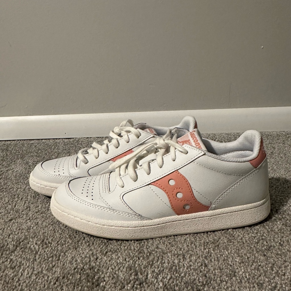 Saucony Jazz Court White and Pink Sneakers